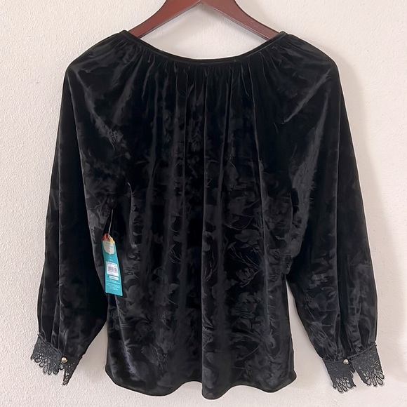 Pioneer Woman Velvet Peasant Top - Picture 2 of 15